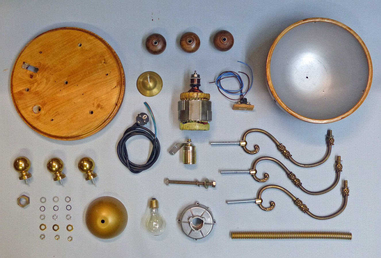 Steampunk Lamp 44 parts.jpg